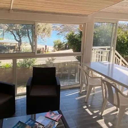Apartament Aleatico, Appartement T3 Climatise 50 M De La Plage